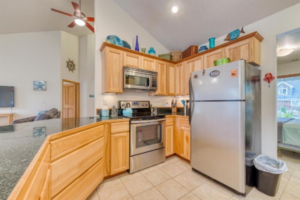 Seaglass and Agate image 13