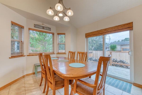 Seaglass and Agate Main image